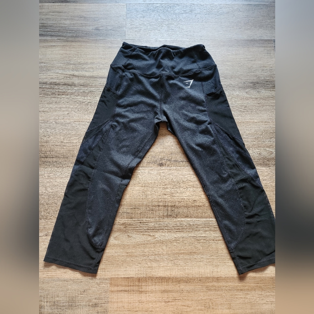 Gymshark Sleek Sculpture Cropped Leggings - Black - M